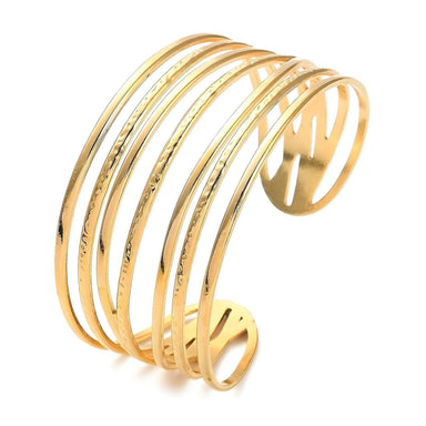Side view of the hypoallergenic gold-plated bracelet, highlighting its sleek design and premium finish.