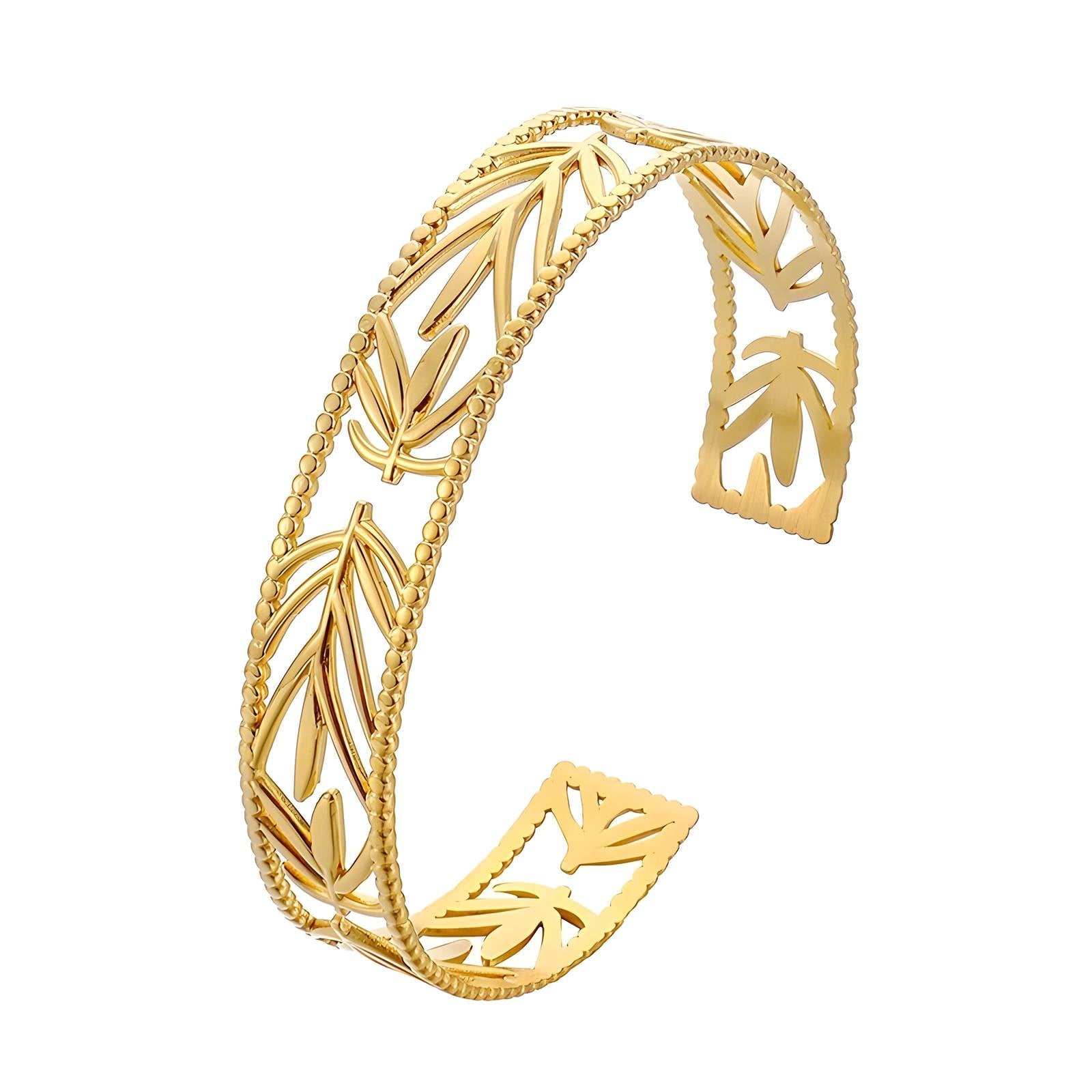Close-up view of the durable gold-plated finish on stainless steel bracelet, showcasing tarnish-resistant and waterproof properties.
